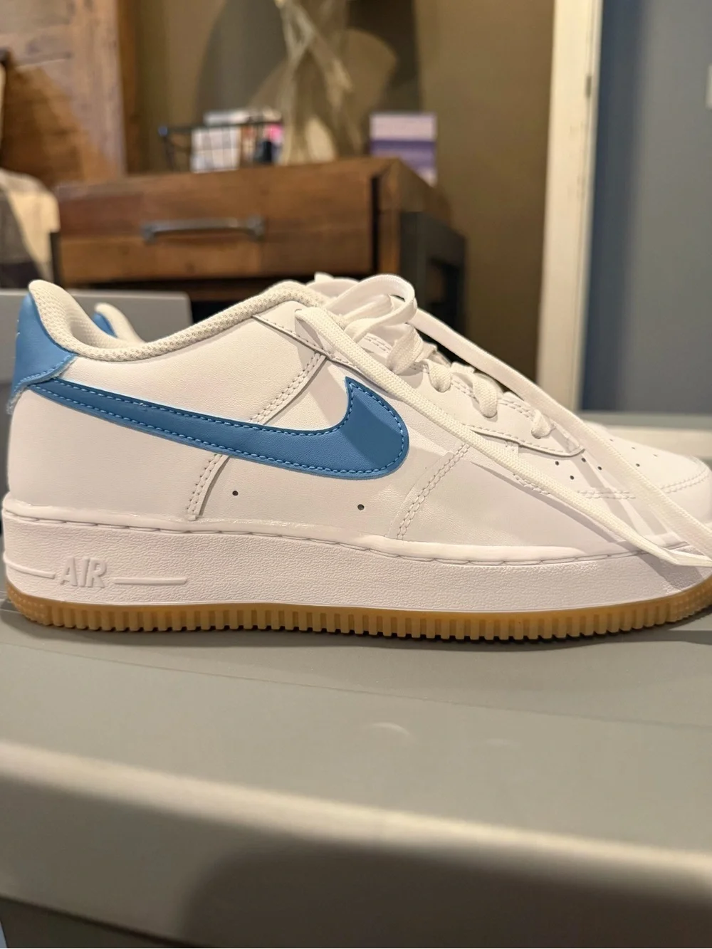 Nike youth low